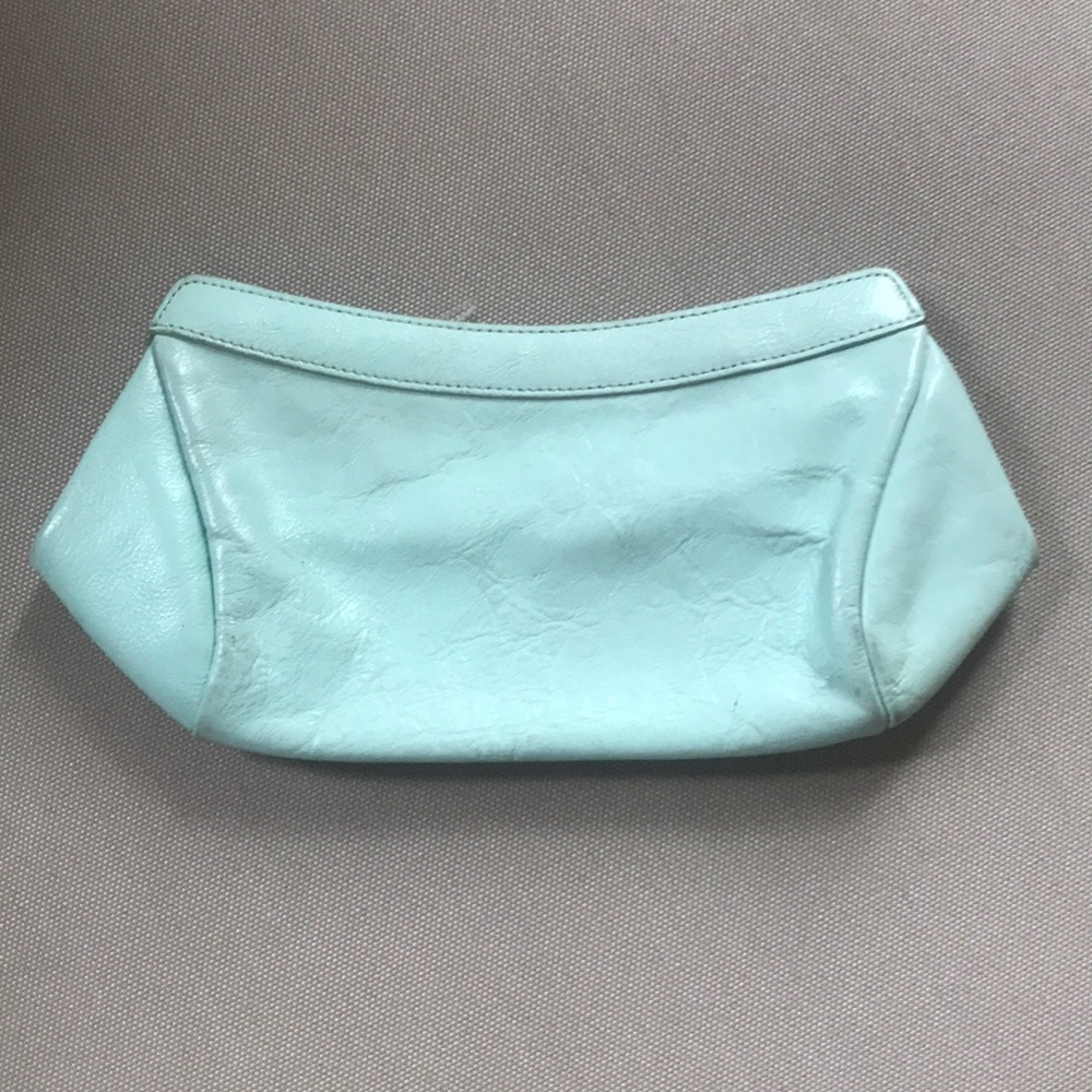 Latico Clutch